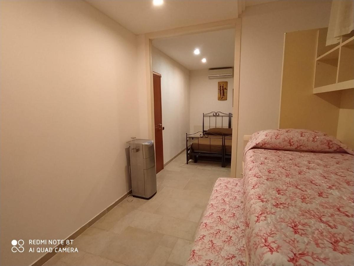 Bollicine Hotel Bari Buitenkant foto