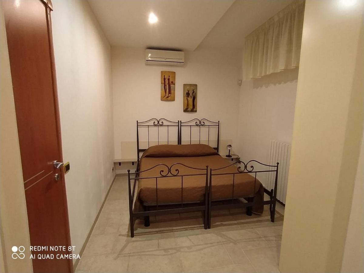 Bollicine Hotel Bari Buitenkant foto