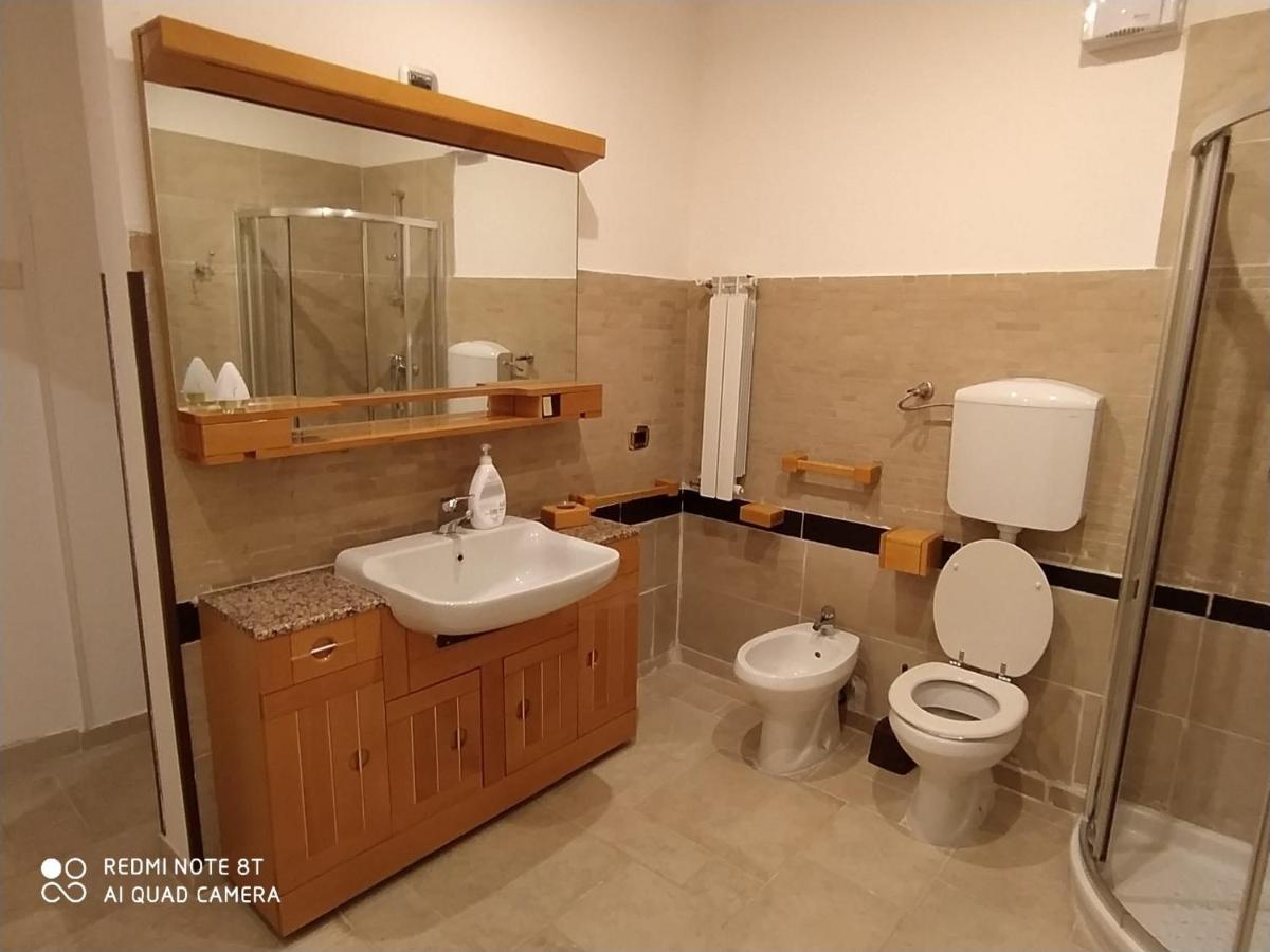 Bollicine Hotel Bari Buitenkant foto